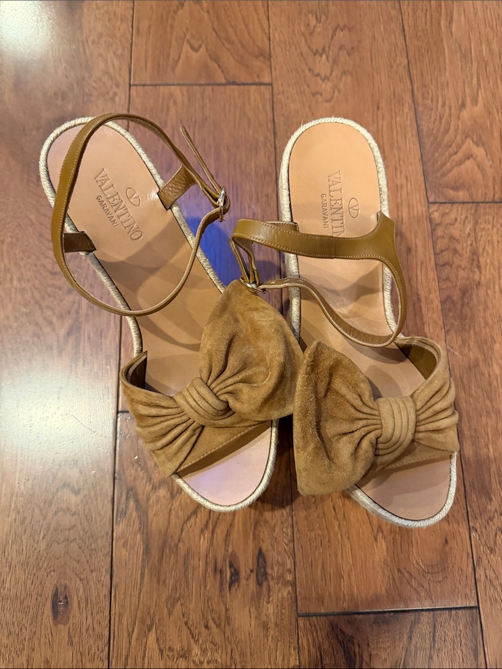Authentic Valentino Garavani Tan Suede Bow Espadrille Sandals